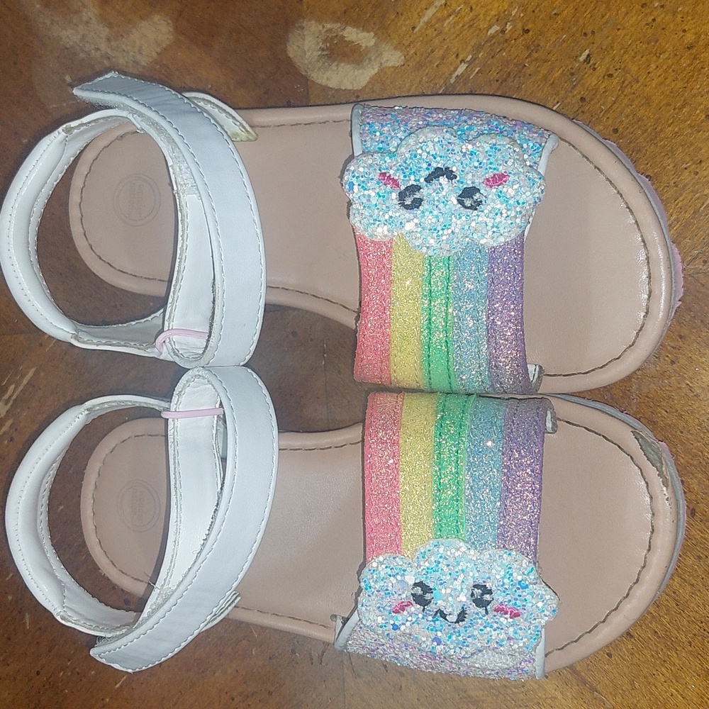 Wonder Nation, sandals
